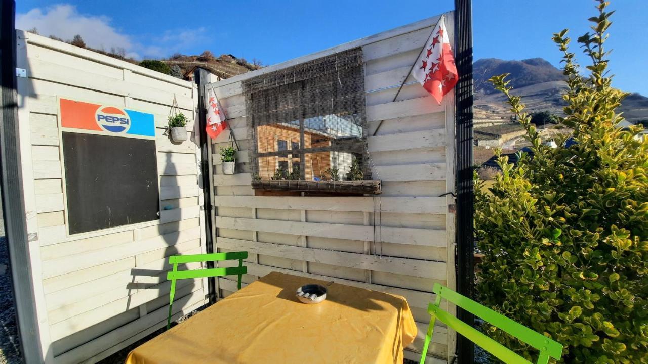 Guesthouse Petit Pre Saint-Leonard Bagian luar foto